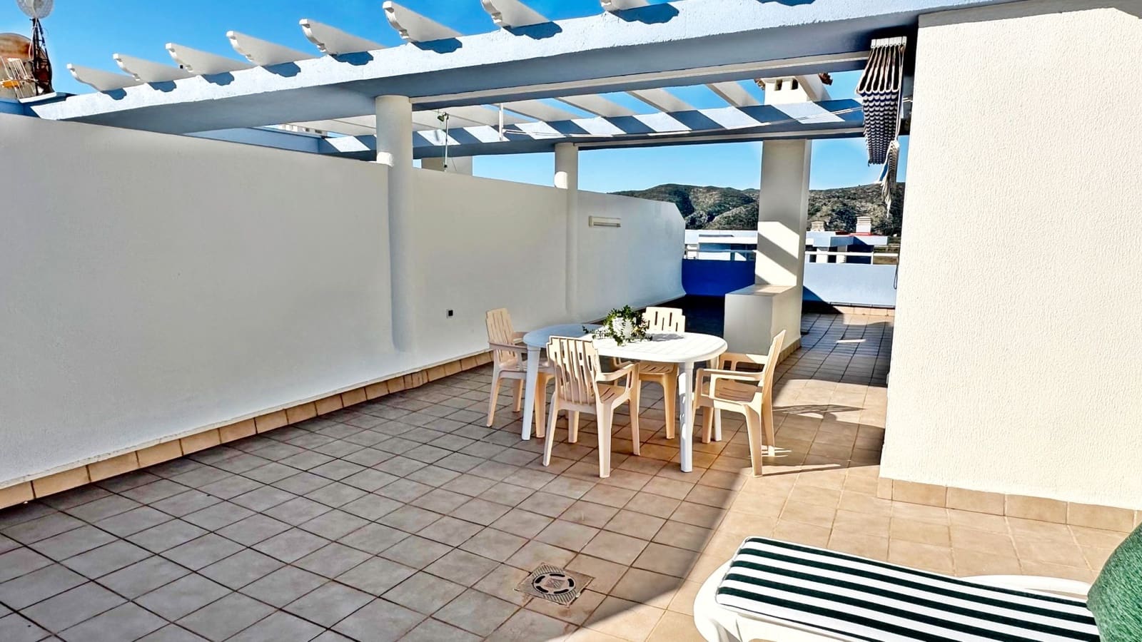 2 soveværelse Lejlighed til leje i Gandia med swimmingpool garage - € 550 (Ref: 8907099)