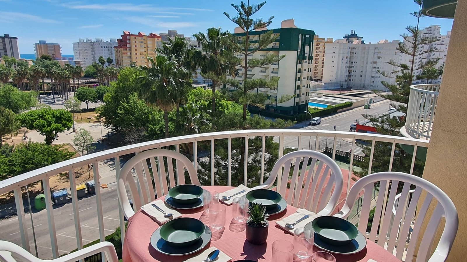 3 bedroom Beach Apartment for sale in Gandia with pool garage - € 205,000 (Ref: 9391047)