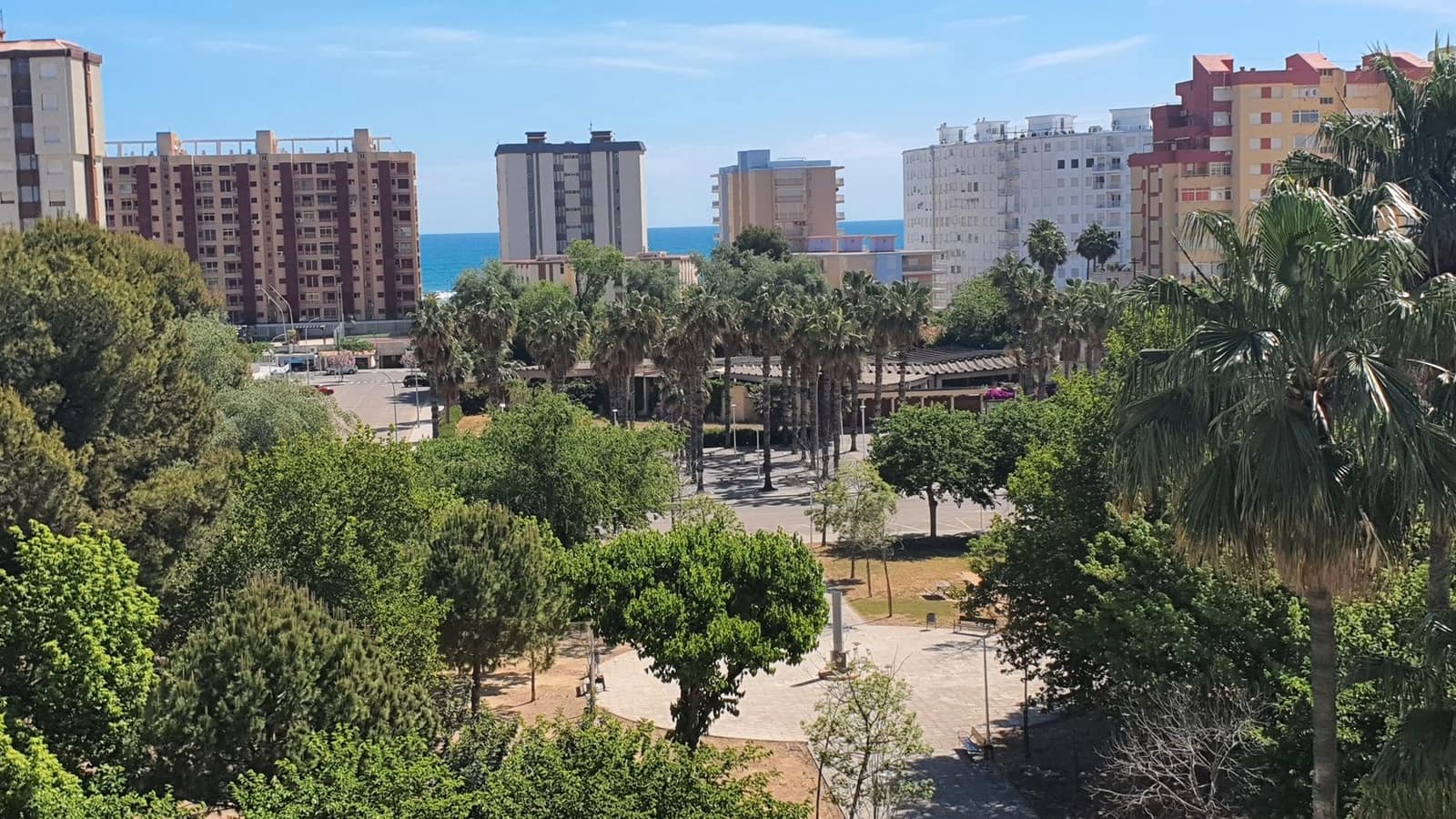 3 bedroom Beach Apartment for sale in Gandia with pool garage - € 205,000 (Ref: 9391047)