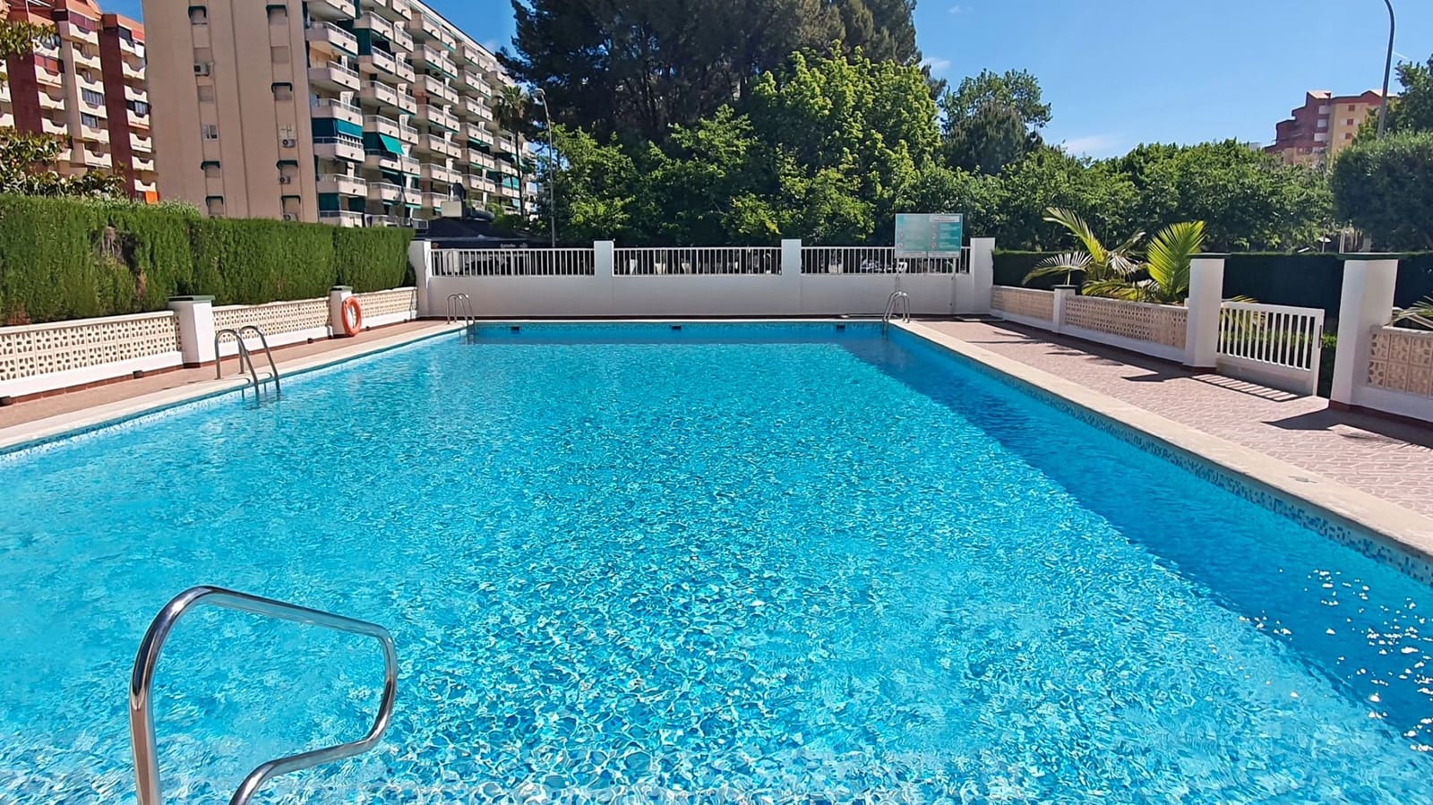 3 bedroom Beach Apartment for sale in Gandia with pool garage - € 205,000 (Ref: 9391047)