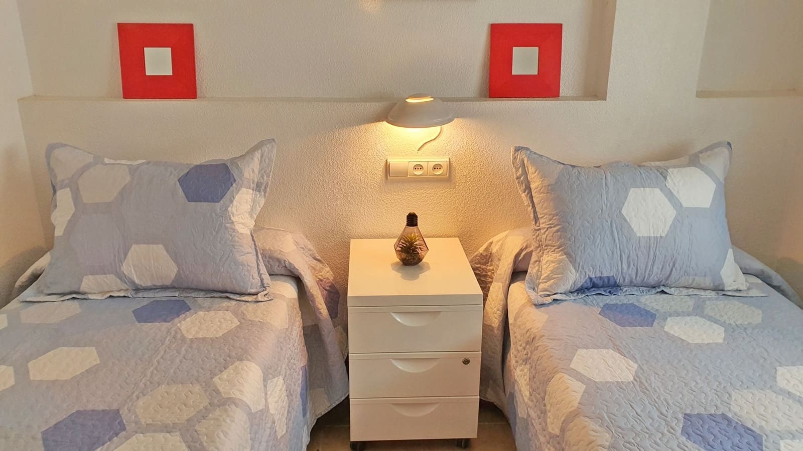 2 slaapkamer Strandappartement te huur in Xeraco met zwembad garage - € 550 (Ref: 9706039)