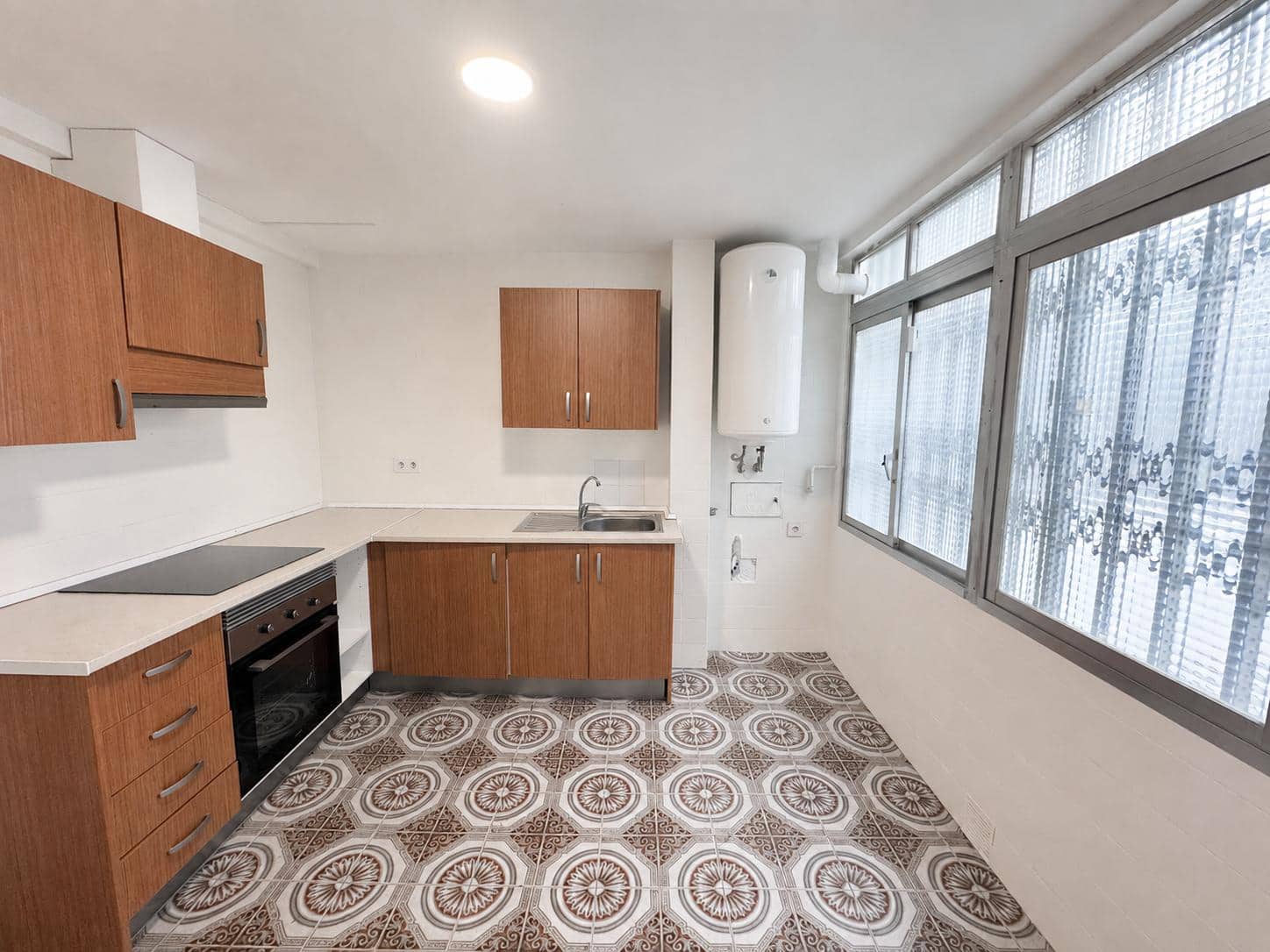 3 sovrum Lägenhet till salu i Alicante stad - 170 000 € (Ref: 10001011)