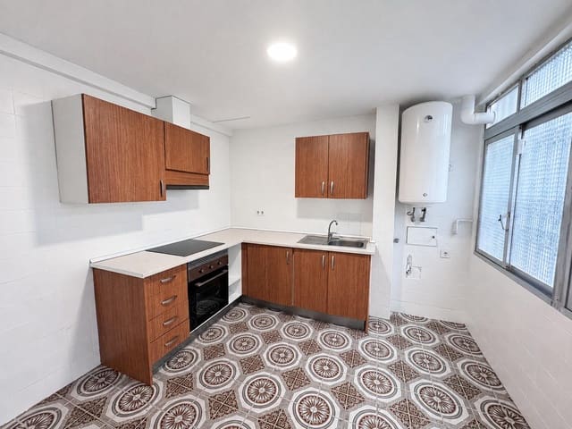 Piso de 3 habitaciones en Alicante / Alacant ciudad en venta - 170.000 € (Ref: 10001011)