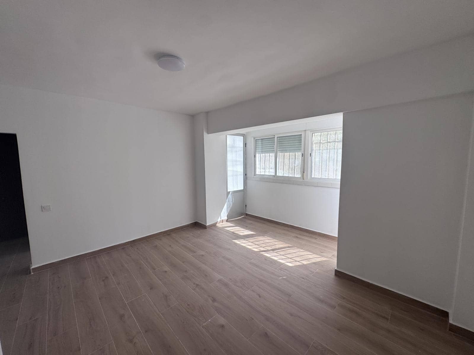 3 Zimmer Wohnung zu verkaufen in Alicante / Alacant Stadt - 96.000 € (Ref: 10023329)