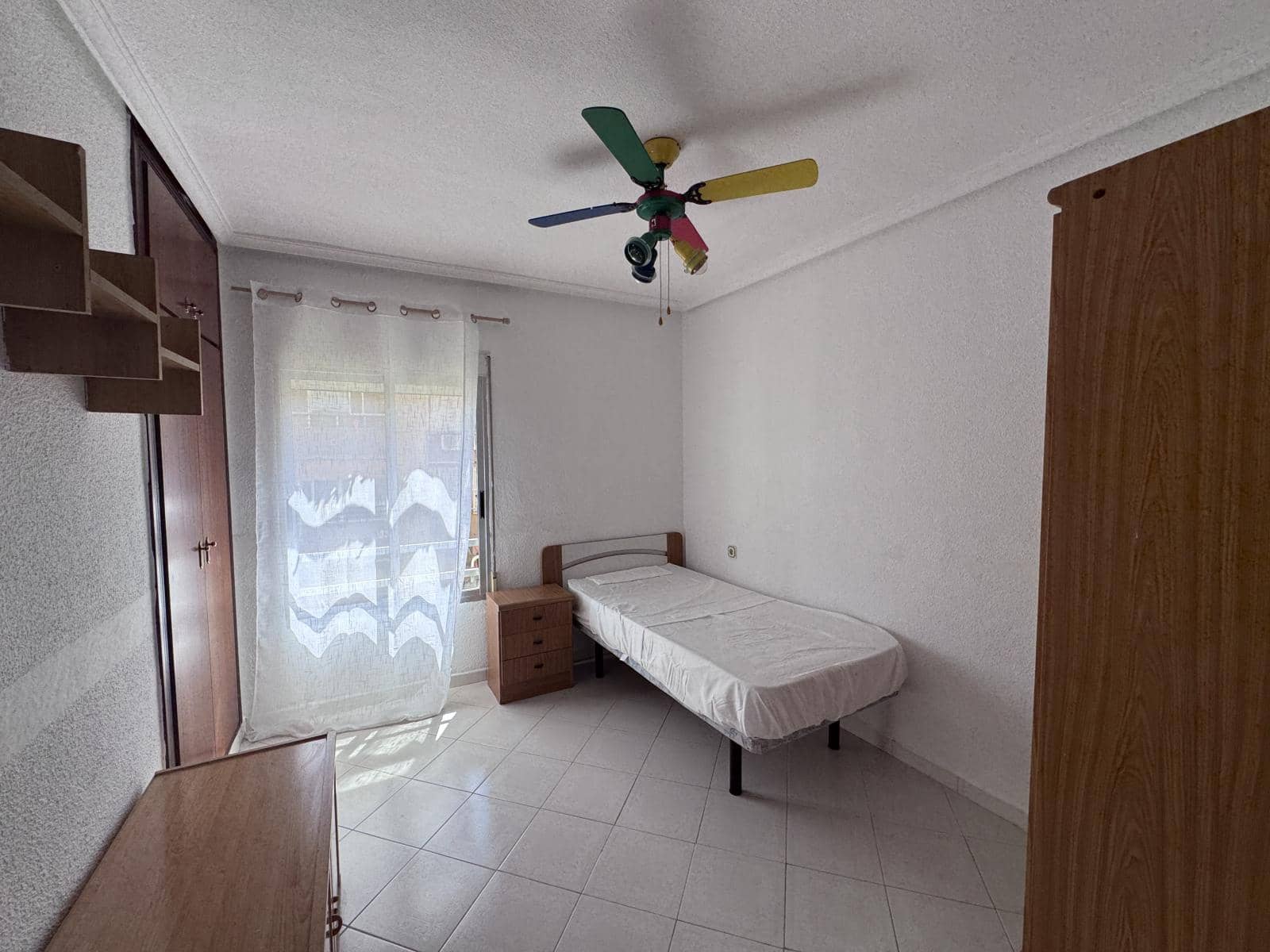 3 sovrum Lägenhet till salu i Alicante stad - 125 000 € (Ref: 10023388)