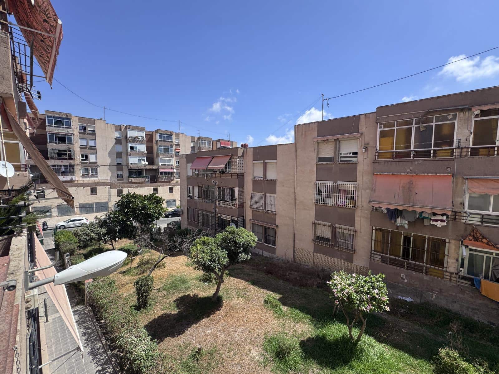 3 sovrum Lägenhet till salu i Alicante stad - 125 000 € (Ref: 10023388)