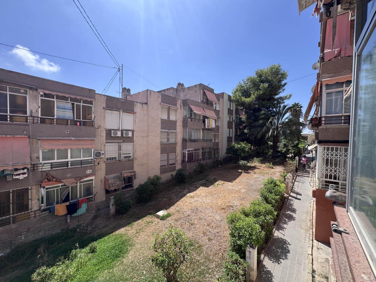 3 sovrum Lägenhet till salu i Alicante stad - 125 000 € (Ref: 10023388)