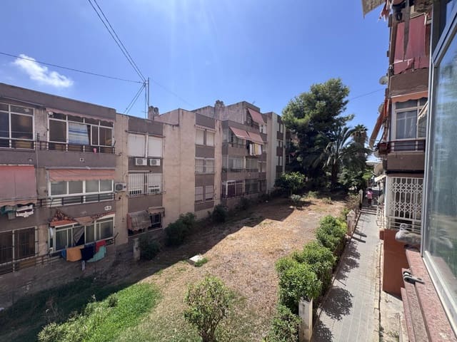 3 soveværelse Lejlighed til salg i Juan XXIII, Alicante by - € 125.000 (Ref: 10023388)