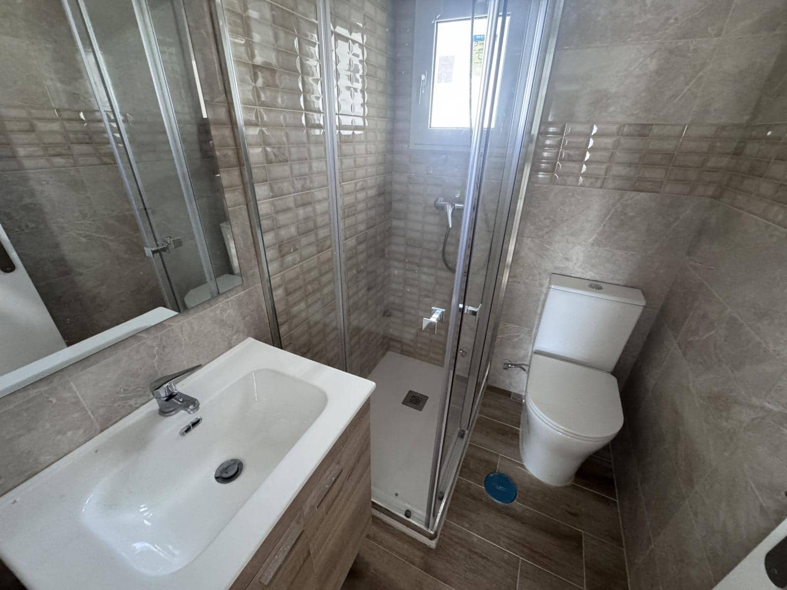 3 bedroom Flat for sale in Alicante / Alacant city - € 129,000 (Ref: 10097333)
