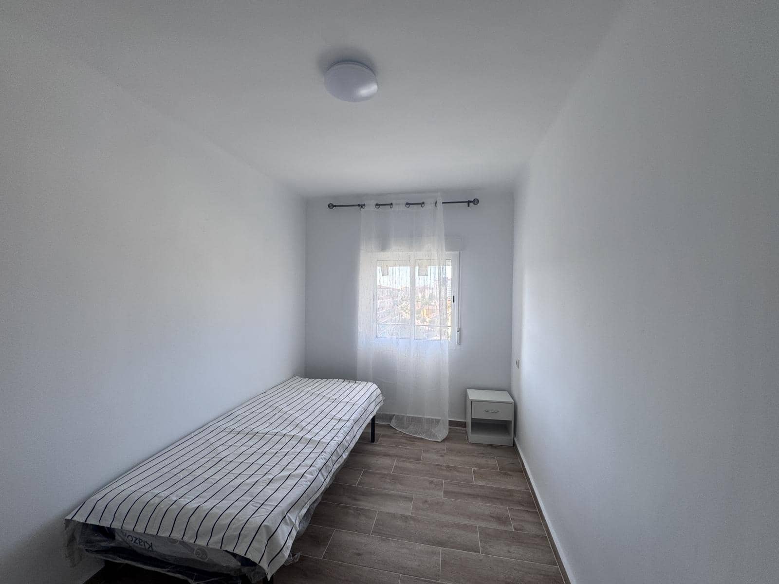 3 bedroom Flat for sale in Alicante / Alacant city - € 129,000 (Ref: 10097333)