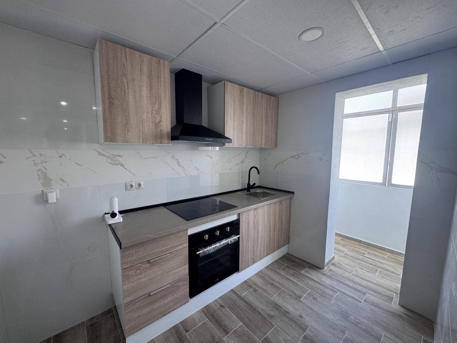 3 bedroom Flat for sale in Alicante / Alacant city - € 129,000 (Ref: 10097333)