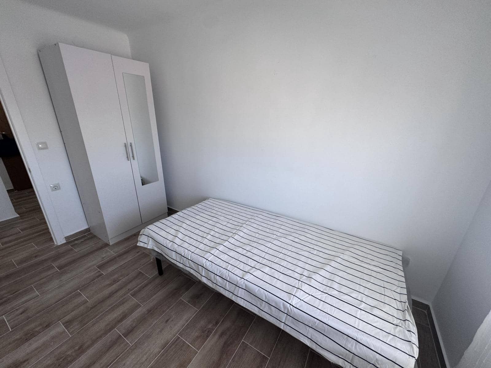 3 bedroom Flat for sale in Alicante / Alacant city - € 129,000 (Ref: 10097333)