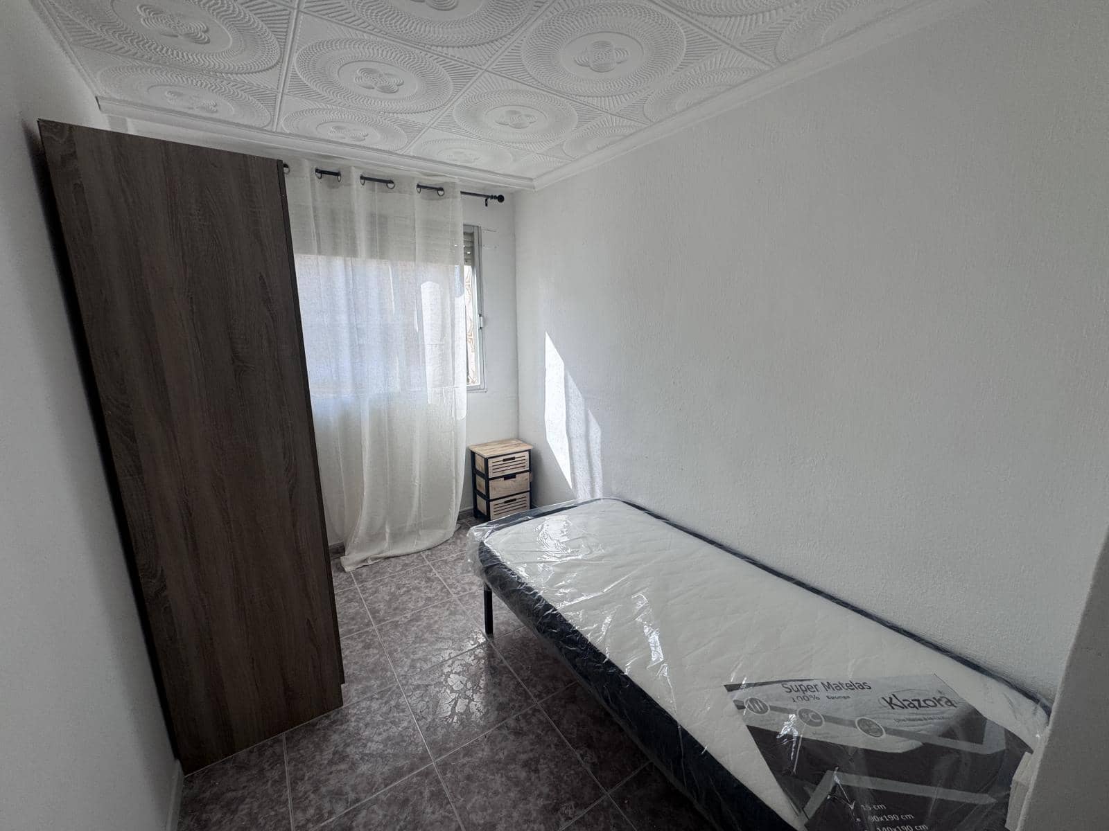 4 Zimmer Wohnung zu verkaufen in Alicante / Alacant Stadt - 115.000 € (Ref: 10130985)