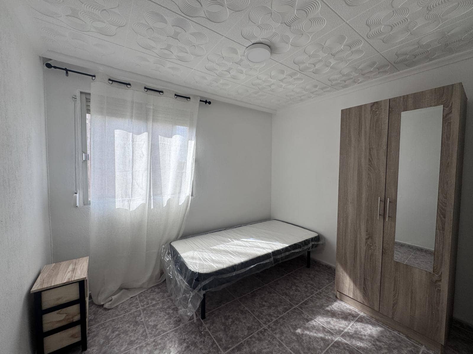 4 Zimmer Wohnung zu verkaufen in Alicante / Alacant Stadt - 115.000 € (Ref: 10130985)