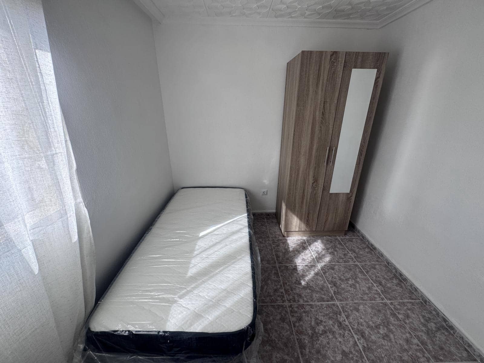 4 Zimmer Wohnung zu verkaufen in Alicante / Alacant Stadt - 115.000 € (Ref: 10130985)