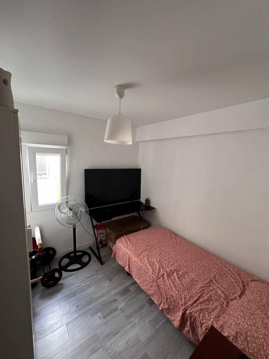 Piso de 3 habitaciones en València ciudad en venta - 185.000 € (Ref: 10176100)