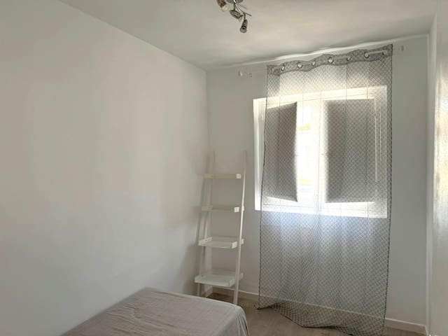 3 soverom Leilighet til salgs i Colonia Requena, Alicante by - € 87 900 (Ref: 8891439)