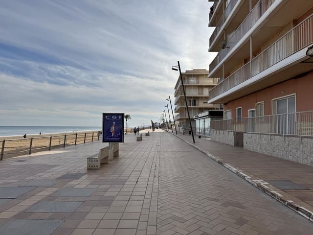 2 slaapkamer Flat te koop in Guardamar Playa, Guardamar del Segura - € 219.000 (Ref: 8931703)