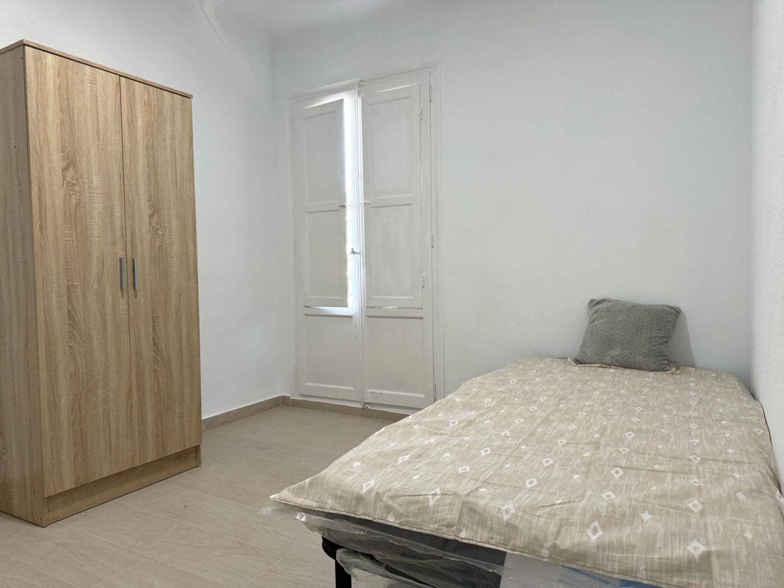 3 bedroom Apartment for sale in Alicante / Alacant city - € 98,900 (Ref: 8967297)