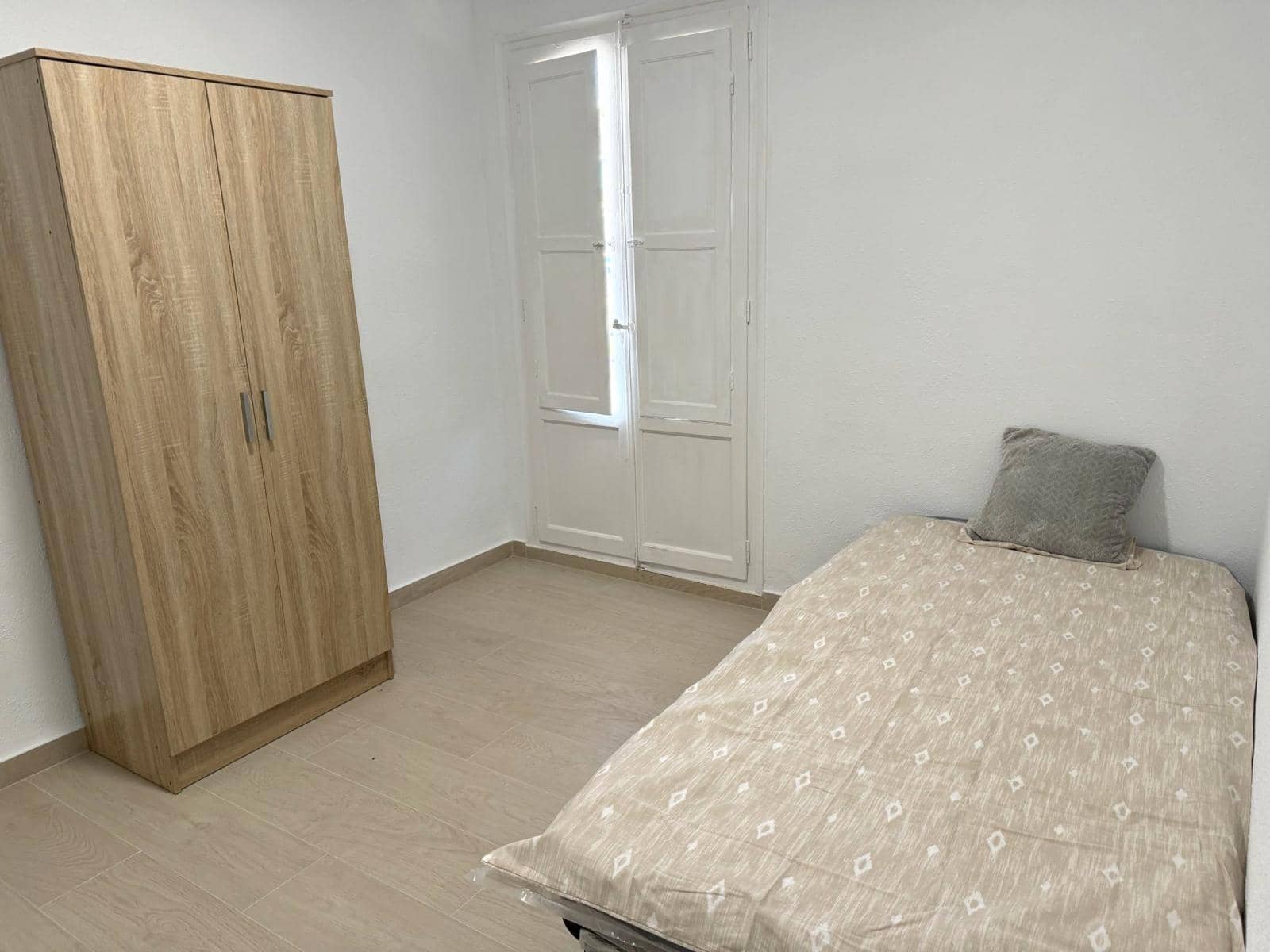 3 bedroom Apartment for sale in Alicante / Alacant city - € 98,900 (Ref: 8967297)