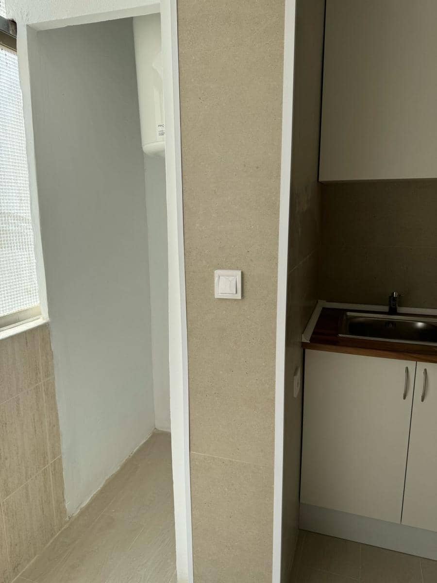 3 bedroom Apartment for sale in Alicante / Alacant city - € 98,900 (Ref: 8967297)