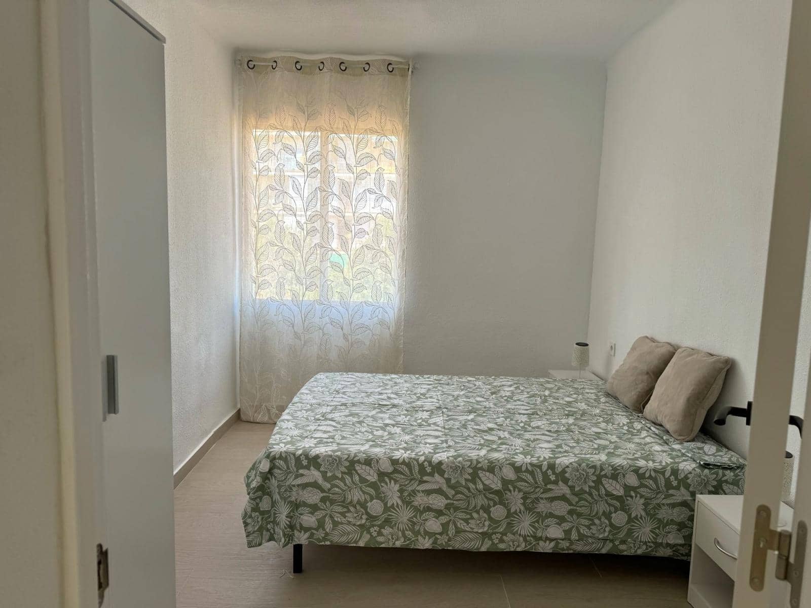 3 bedroom Apartment for sale in Alicante / Alacant city - € 98,900 (Ref: 8967297)