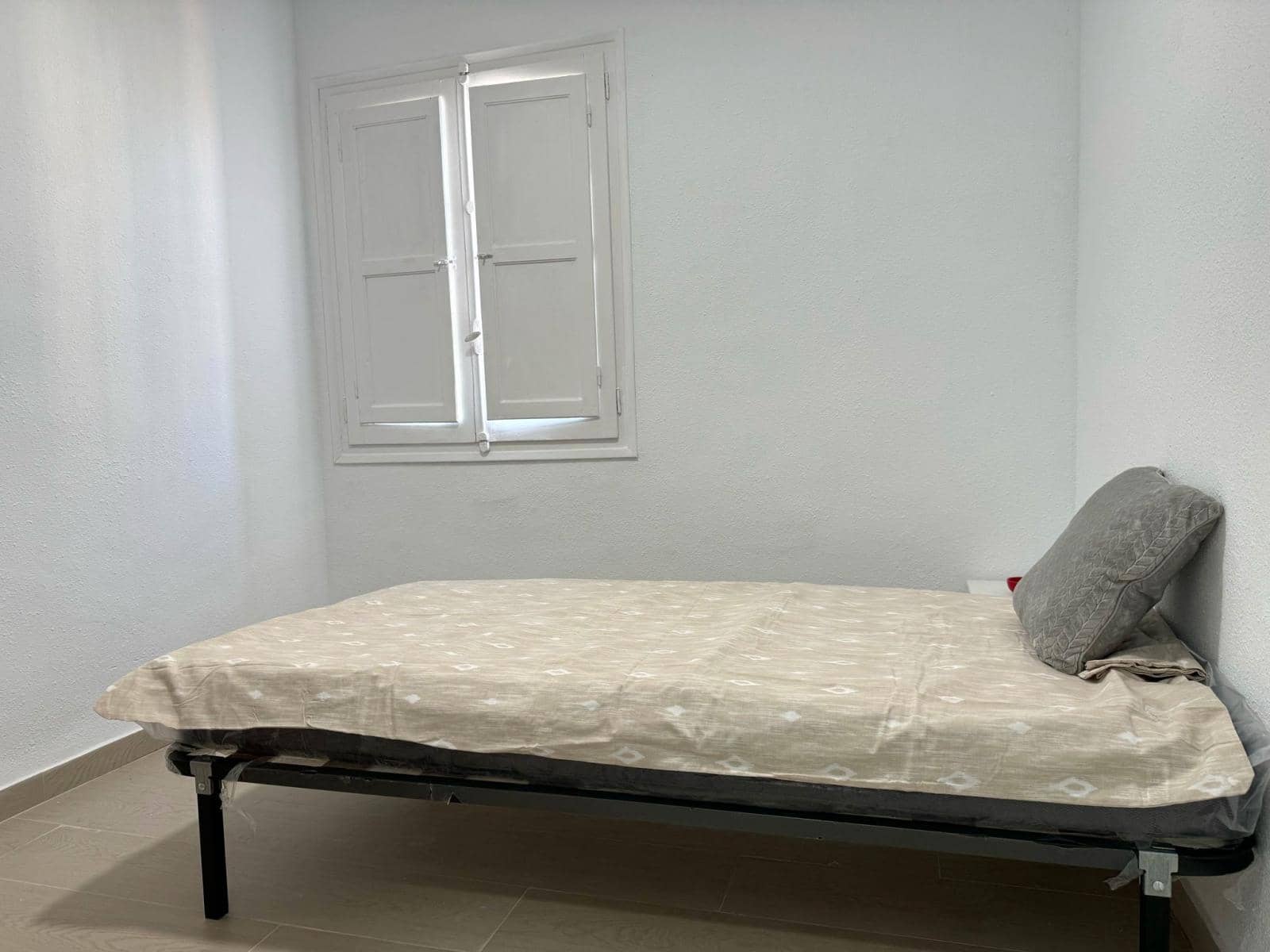 3 bedroom Apartment for sale in Alicante / Alacant city - € 98,900 (Ref: 8967297)