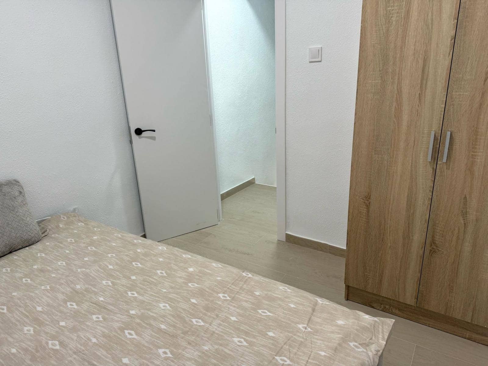 3 bedroom Apartment for sale in Alicante / Alacant city - € 98,900 (Ref: 8967297)