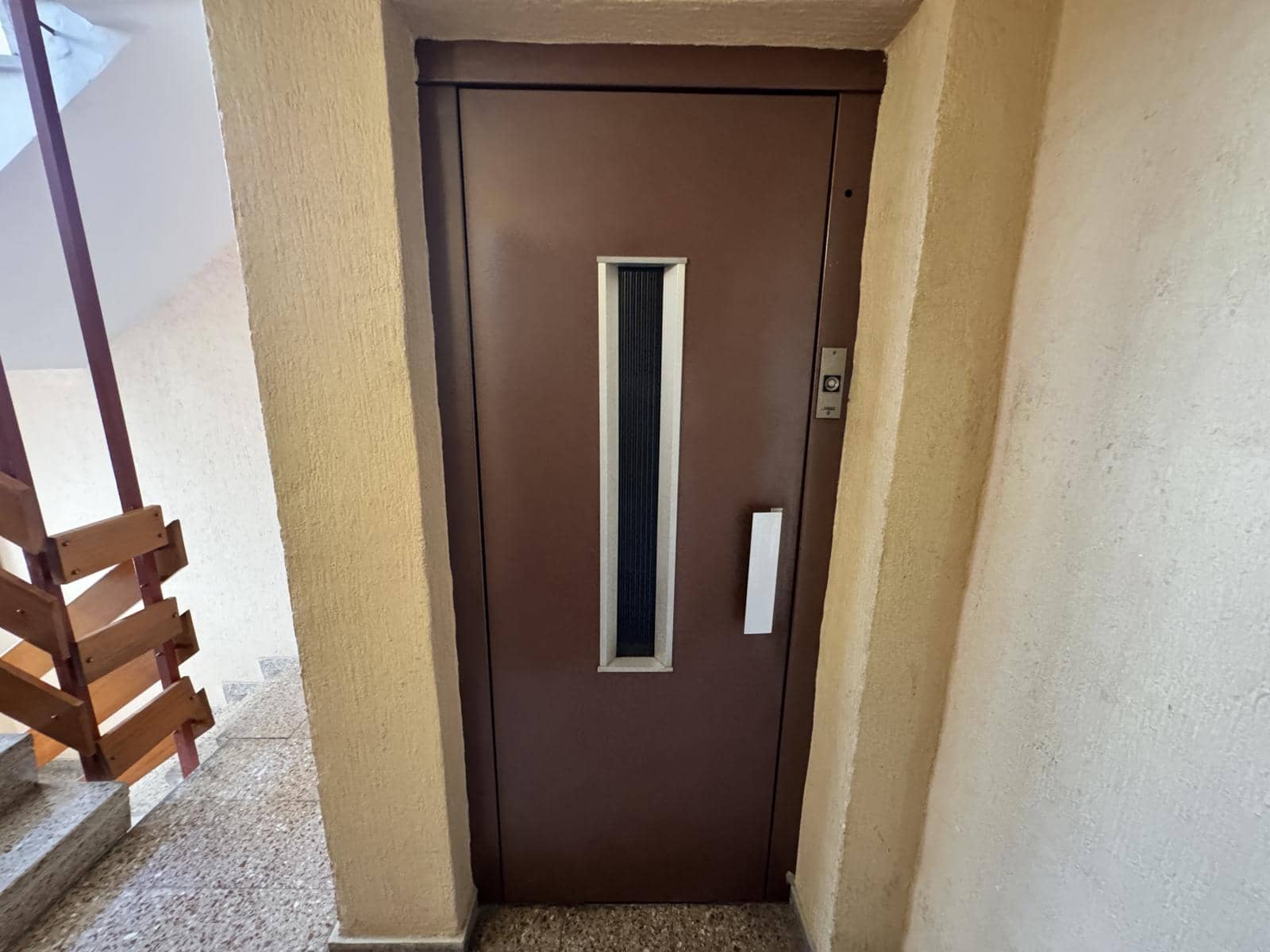 4 bedroom Flat for sale in Alicante / Alacant city - € 219,900 (Ref: 9072650)