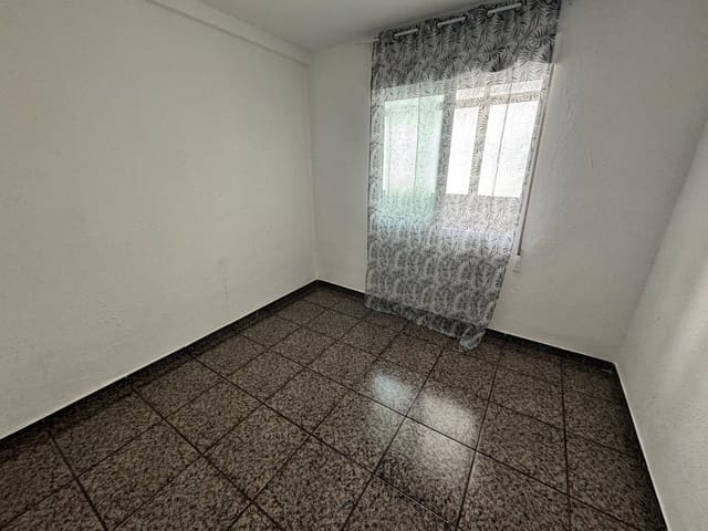 4 slaapkamer Flat te koop in Alicante stad - € 219.900 (Ref: 9072650)