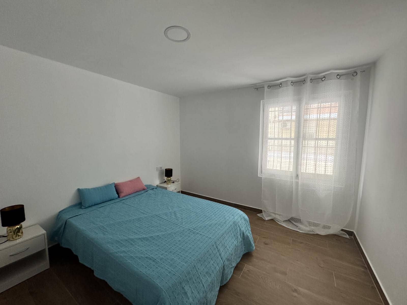 Piso de 3 habitaciones en Alicante / Alacant ciudad en venta - 105.900 € (Ref: 9142482)