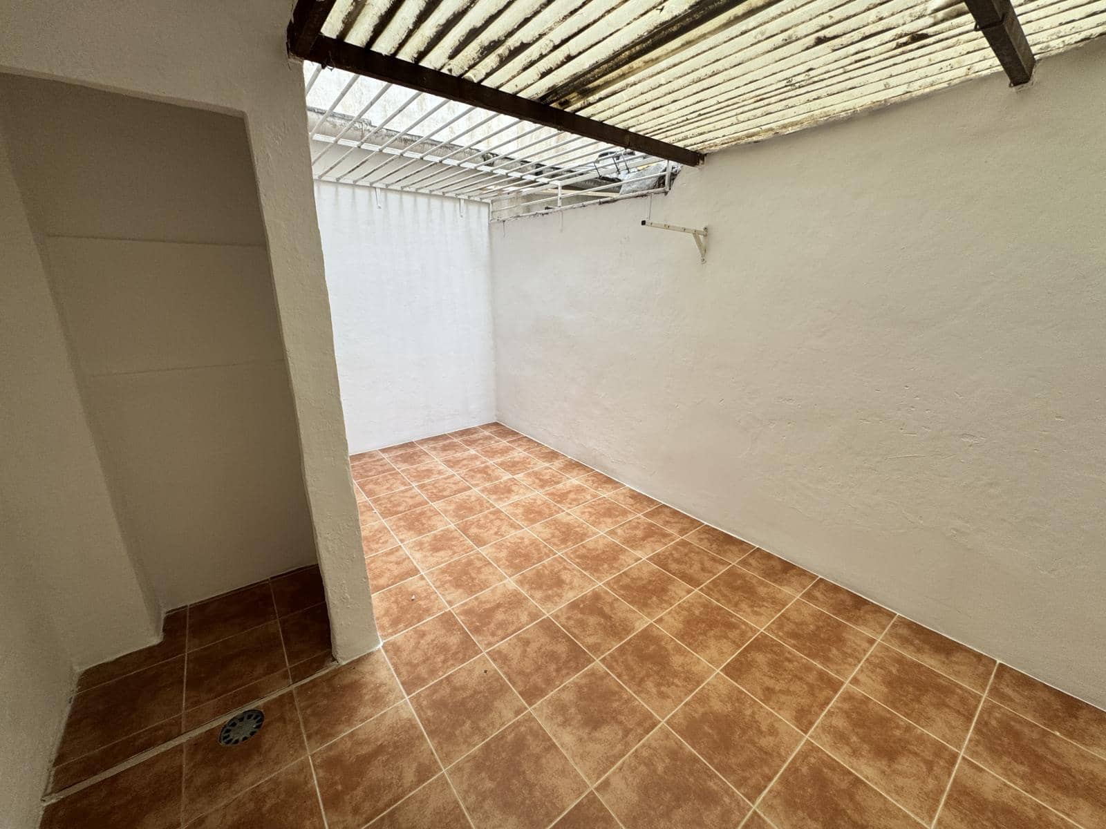Piso de 3 habitaciones en Alicante / Alacant ciudad en venta - 105.900 € (Ref: 9142482)