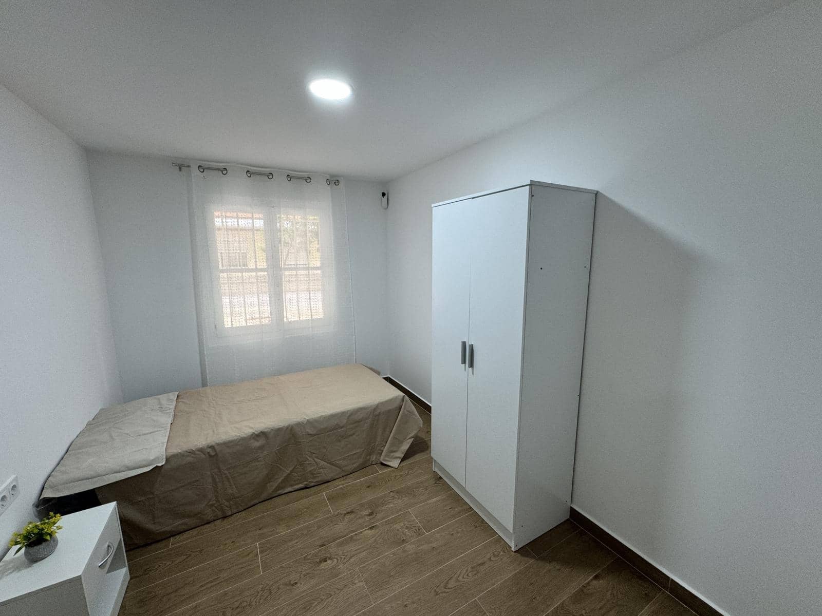 Piso de 3 habitaciones en Alicante / Alacant ciudad en venta - 105.900 € (Ref: 9142482)