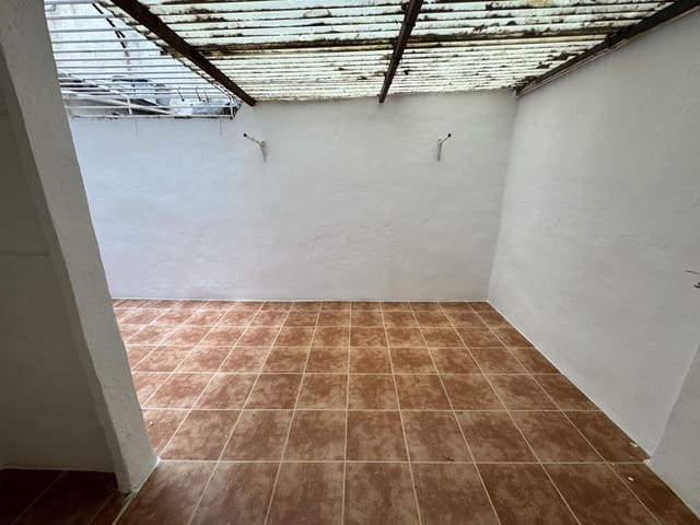 Piso de 3 habitaciones en Alicante / Alacant ciudad en venta - 105.900 € (Ref: 9142482)