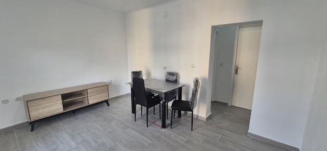 4 Zimmer Apartment zu verkaufen in Alicante / Alacant Stadt - 119.900 € (Ref: 9306913)