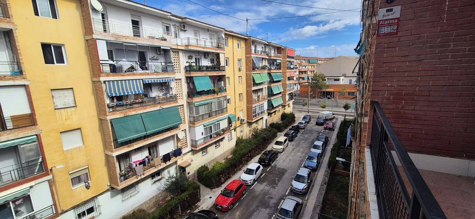 4 Zimmer Apartment zu verkaufen in Alicante / Alacant Stadt - 119.900 € (Ref: 9306913)