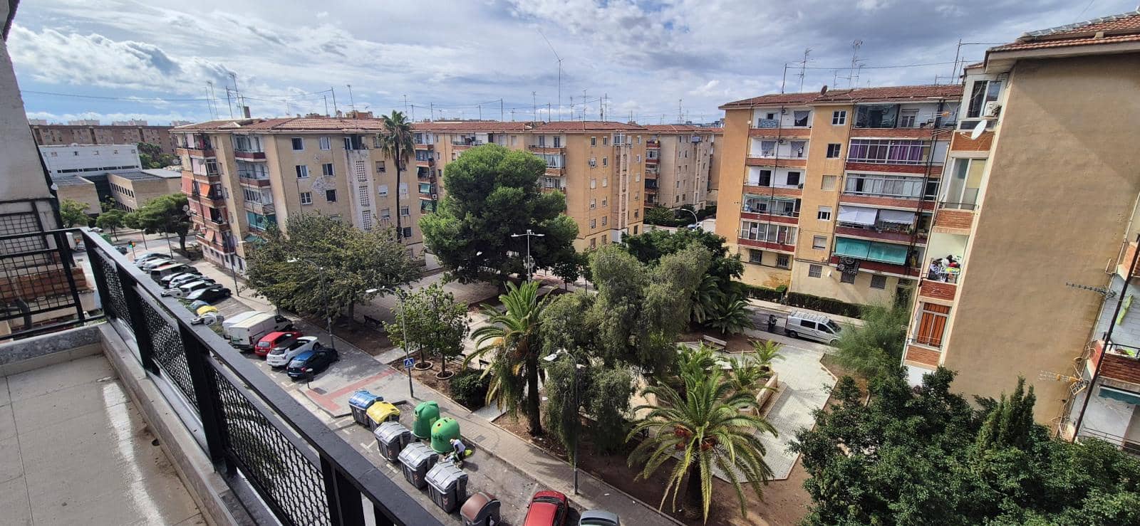4 Zimmer Apartment zu verkaufen in Alicante / Alacant Stadt - 119.900 € (Ref: 9306913)