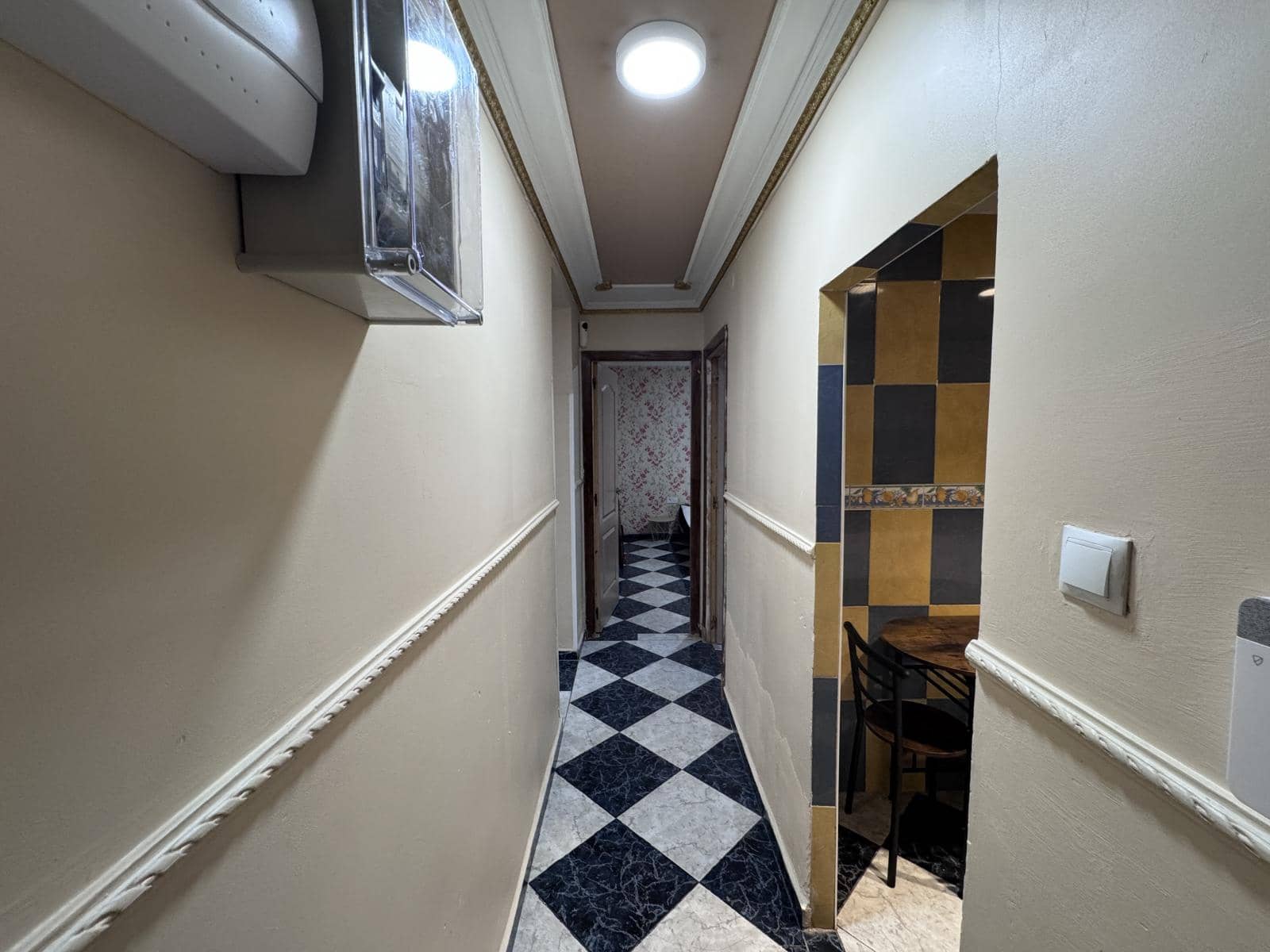 2 slaapkamer Flat te koop in Alicante stad - € 92.900 (Ref: 9391090)