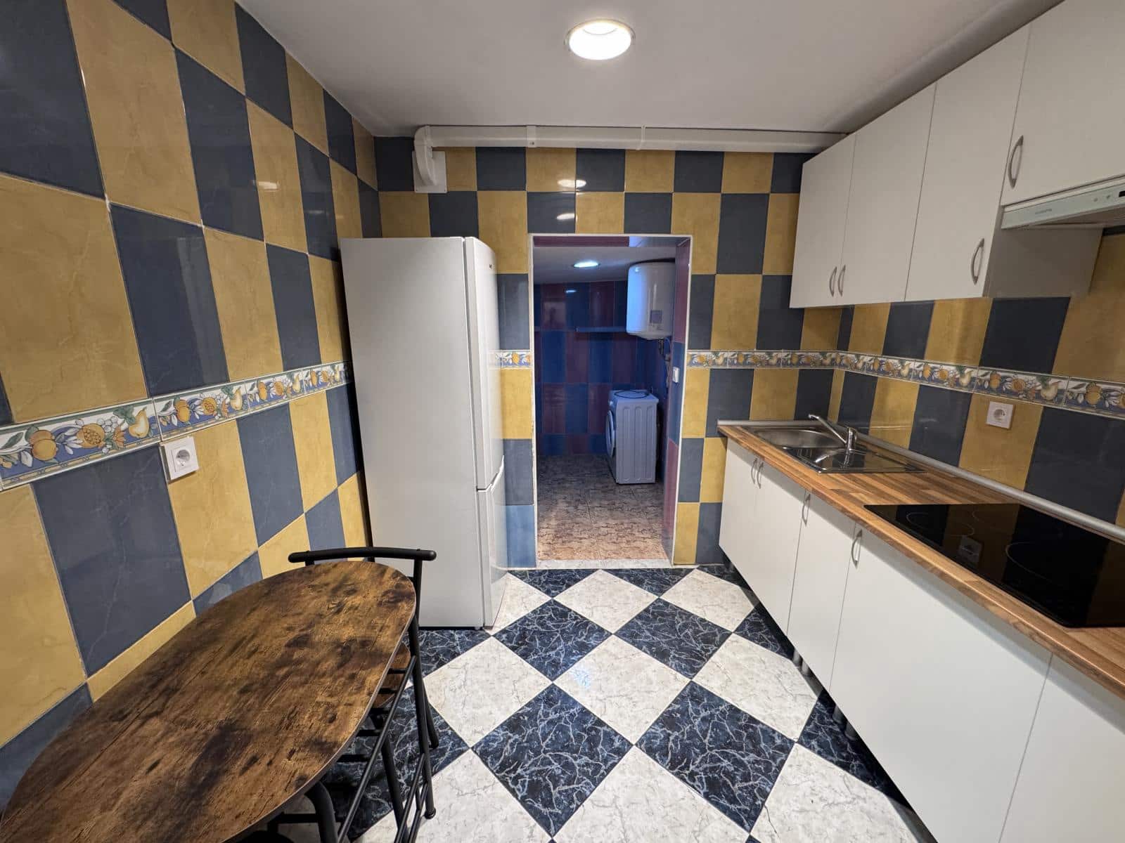 2 slaapkamer Flat te koop in Alicante stad - € 92.900 (Ref: 9391090)