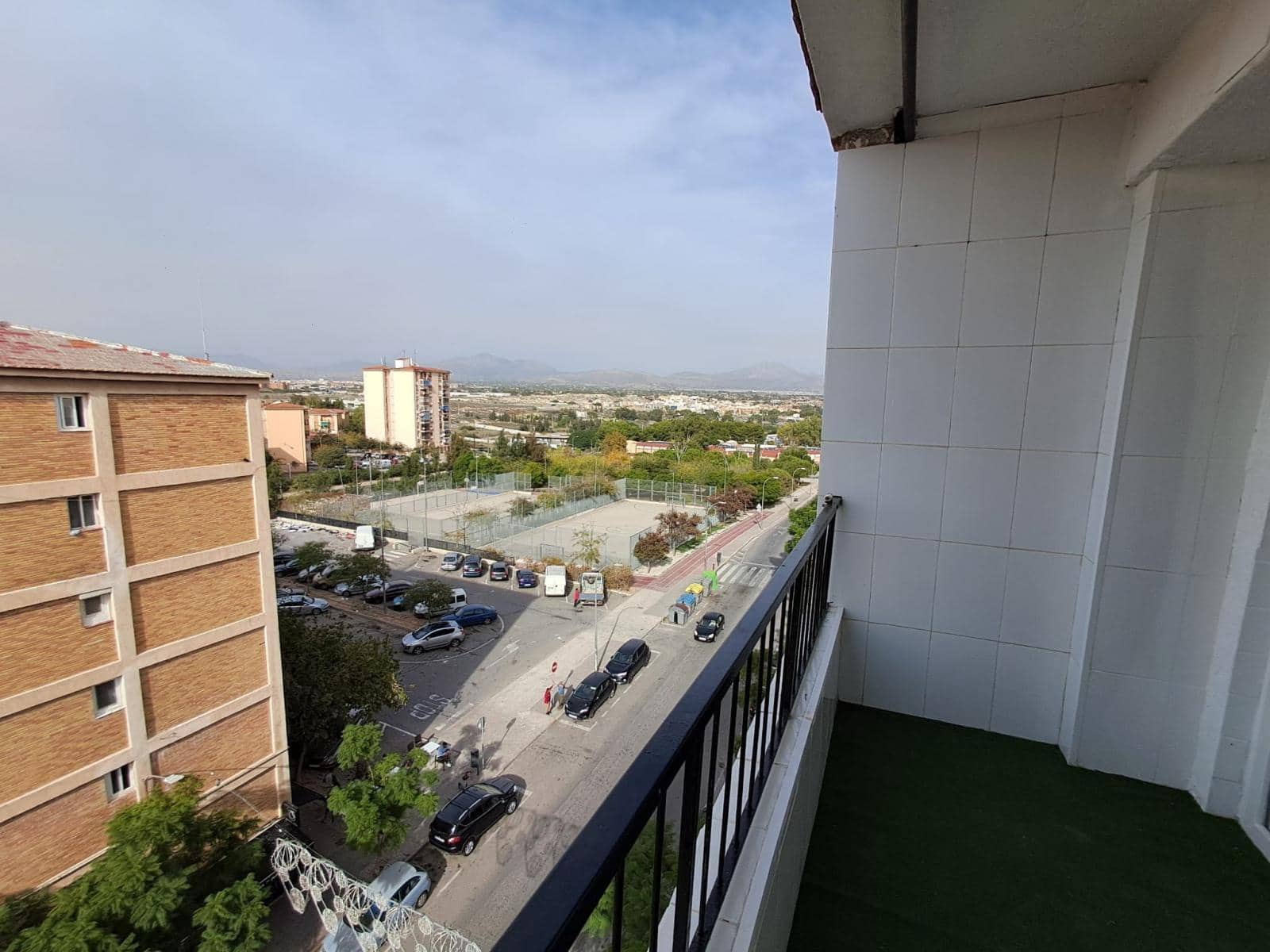 4 soverom Leilighet til salgs i Alicante by - € 98 000 (Ref: 9403160)