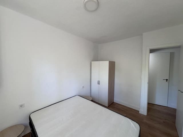 3 soverom Leilighet til salgs i Colonia Requena, Alicante by - € 88 000 (Ref: 9403161)