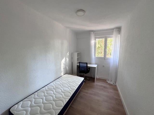 3 soverom Leilighet til salgs i Colonia Requena, Alicante by - € 88 000 (Ref: 9403161)