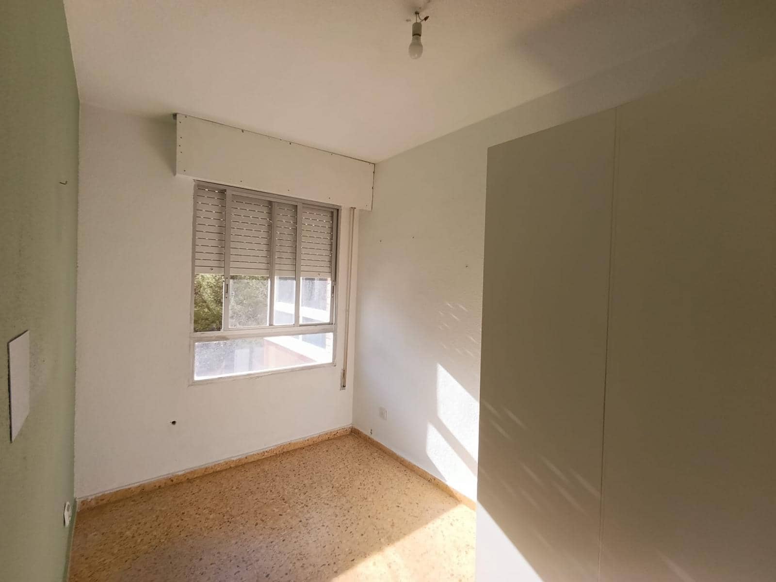 4 soveværelse Lejlighed til salg i Alicante by med swimmingpool - € 159.000 (Ref: 9403162)