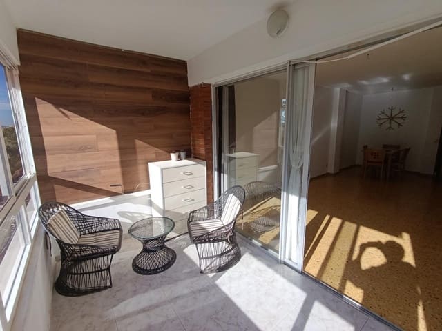 4 soveværelse Lejlighed til salg i Juan XXIII, Alicante by med swimmingpool - € 159.000 (Ref: 9403162)