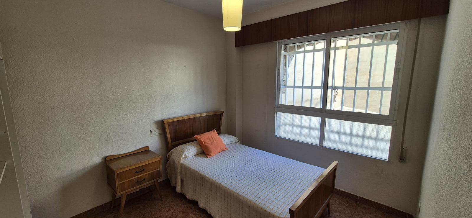 3 soveværelse Lejlighed til salg i Alicante by - € 189.000 (Ref: 9431921)