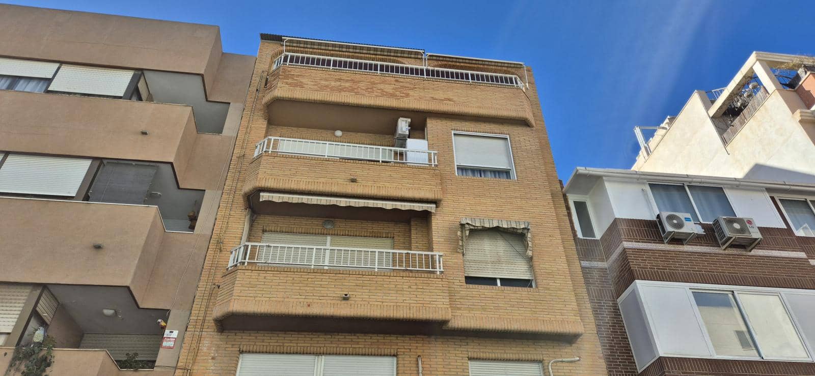 3 soveværelse Lejlighed til salg i Alicante by - € 189.000 (Ref: 9431921)