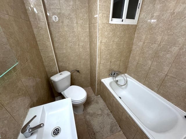 3 soverom Leilighet til salgs i Colonia Requena, Alicante by - € 90 000 (Ref: 9432387)