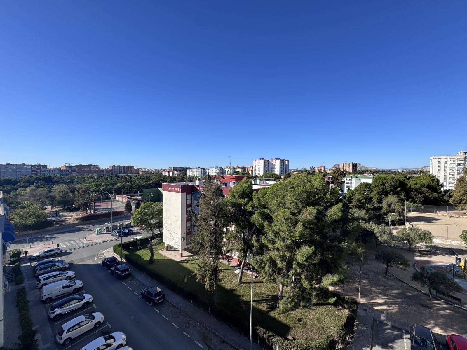 3 Zimmer Wohnung zu verkaufen in Alicante / Alacant Stadt - 129.900 € (Ref: 9453588)