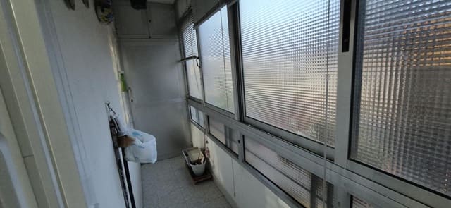 3 bedroom Flat for sale in Alicante / Alacant city - € 109,000 (Ref: 9453589)