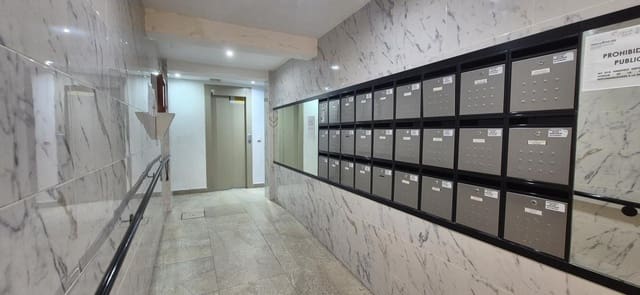 3 quarto Apartamento para venda em Alicante cidade - 125 000 € (Ref: 9453590)